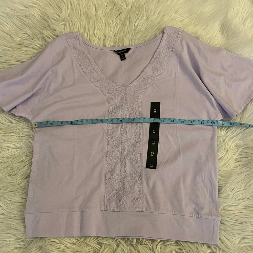 NWT | Banana Republic | Lavender Tee shirt - Picture 6 of 12